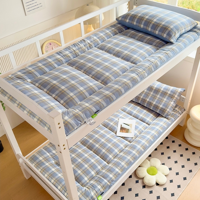 91家纺网 家纺一手货源 找家纺 美尔惠家纺 2025新款无印风100%A类色织水洗棉学生宿舍床垫床褥上下铺床可折叠可水洗学生床垫床褥子 简兮兰