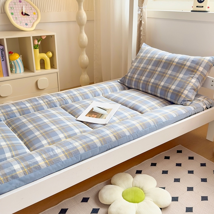 91家纺网 家纺一手货源 找家纺 美尔惠家纺 2025新款无印风100%A类色织水洗棉学生宿舍床垫床褥上下铺床可折叠可水洗学生床垫床褥子 简兮兰