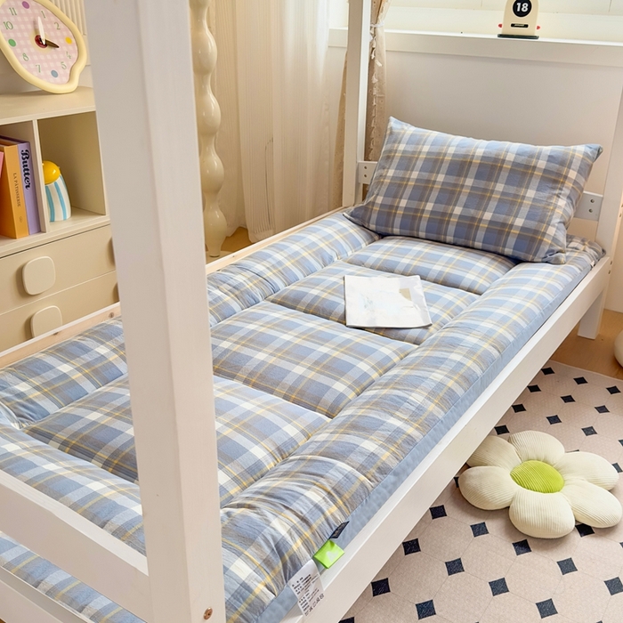 91家纺网 家纺一手货源 找家纺 美尔惠家纺 2025新款无印风100%A类色织水洗棉学生宿舍床垫床褥上下铺床可折叠可水洗学生床垫床褥子 简兮兰