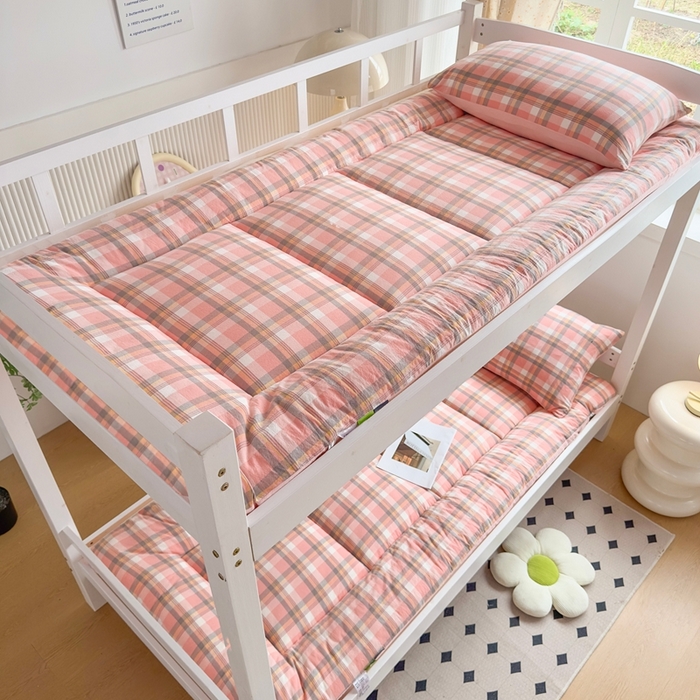 91家纺网 家纺一手货源 找家纺 美尔惠家纺 2025新款无印风100%A类色织水洗棉学生宿舍床垫床褥上下铺床可折叠可水洗学生床垫床褥子 初春粉