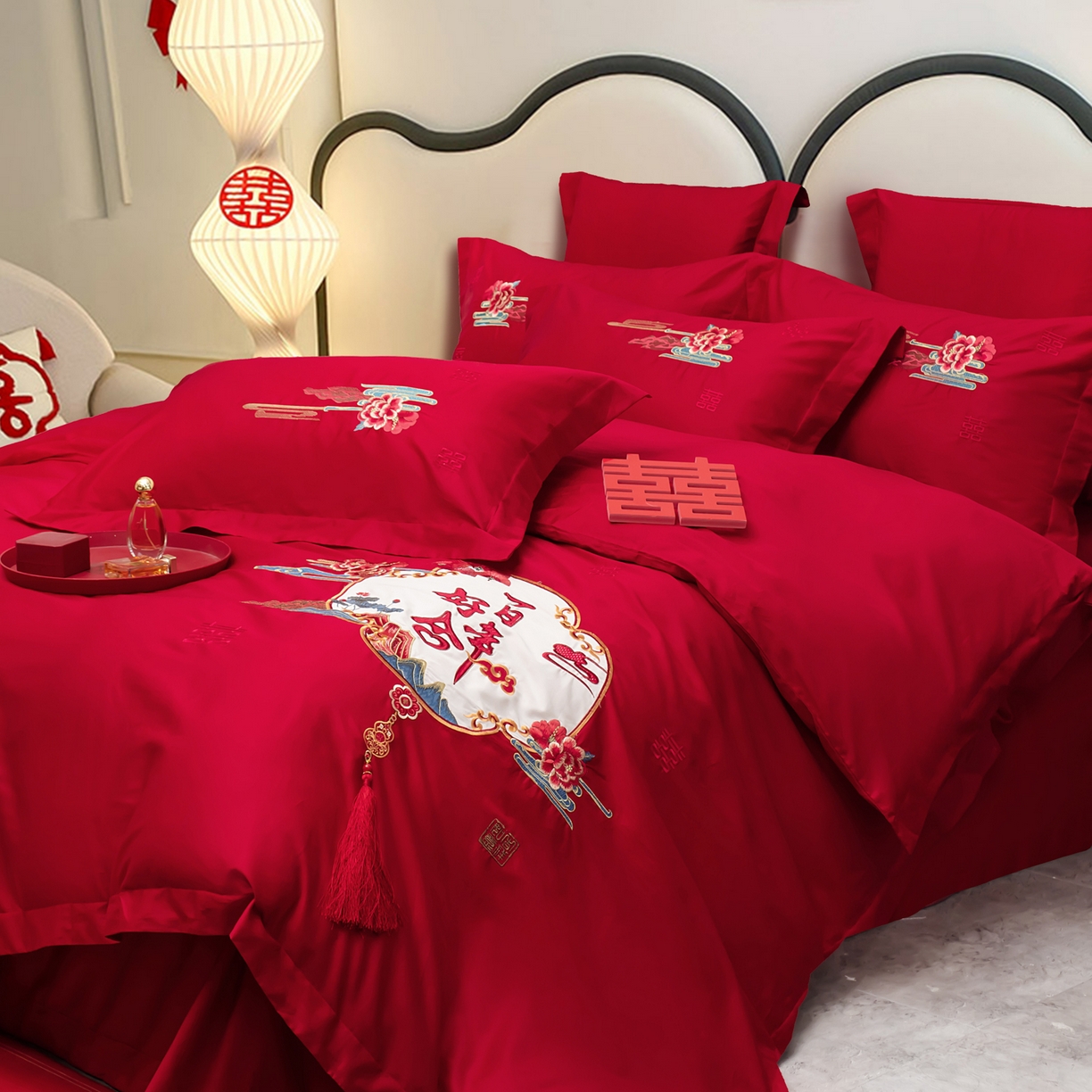 91家纺网 家纺一手货源 找家纺 千禧家纺 2025新款双面长绒棉轻奢工艺款刺绣婚庆套件（贵妃枕非图上所展示款）百年好合