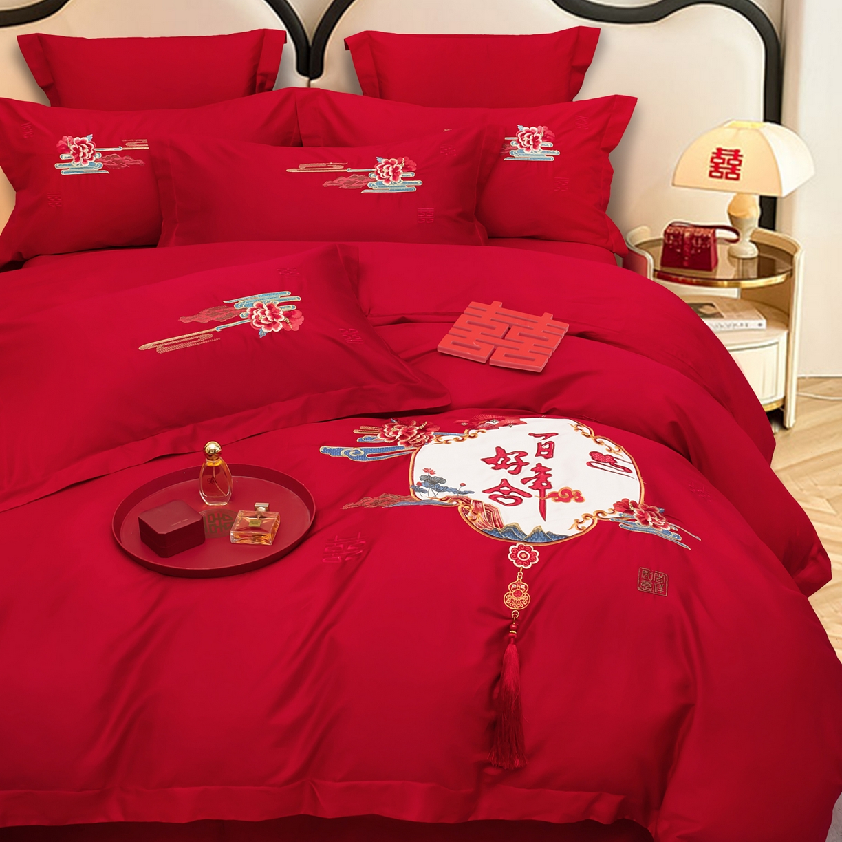 91家纺网 家纺一手货源 找家纺 千禧家纺 2025新款双面长绒棉轻奢工艺款刺绣婚庆套件（贵妃枕非图上所展示款）百年好合