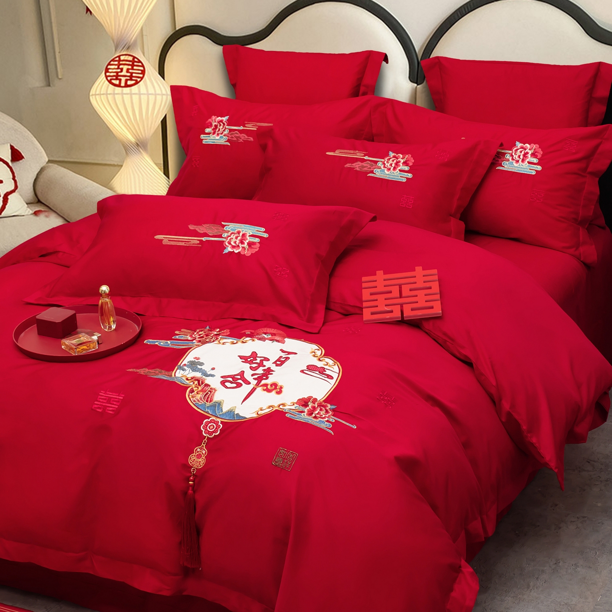 91家纺网 家纺一手货源 找家纺 千禧家纺 2025新款双面长绒棉轻奢工艺款刺绣婚庆套件（贵妃枕非图上所展示款）百年好合