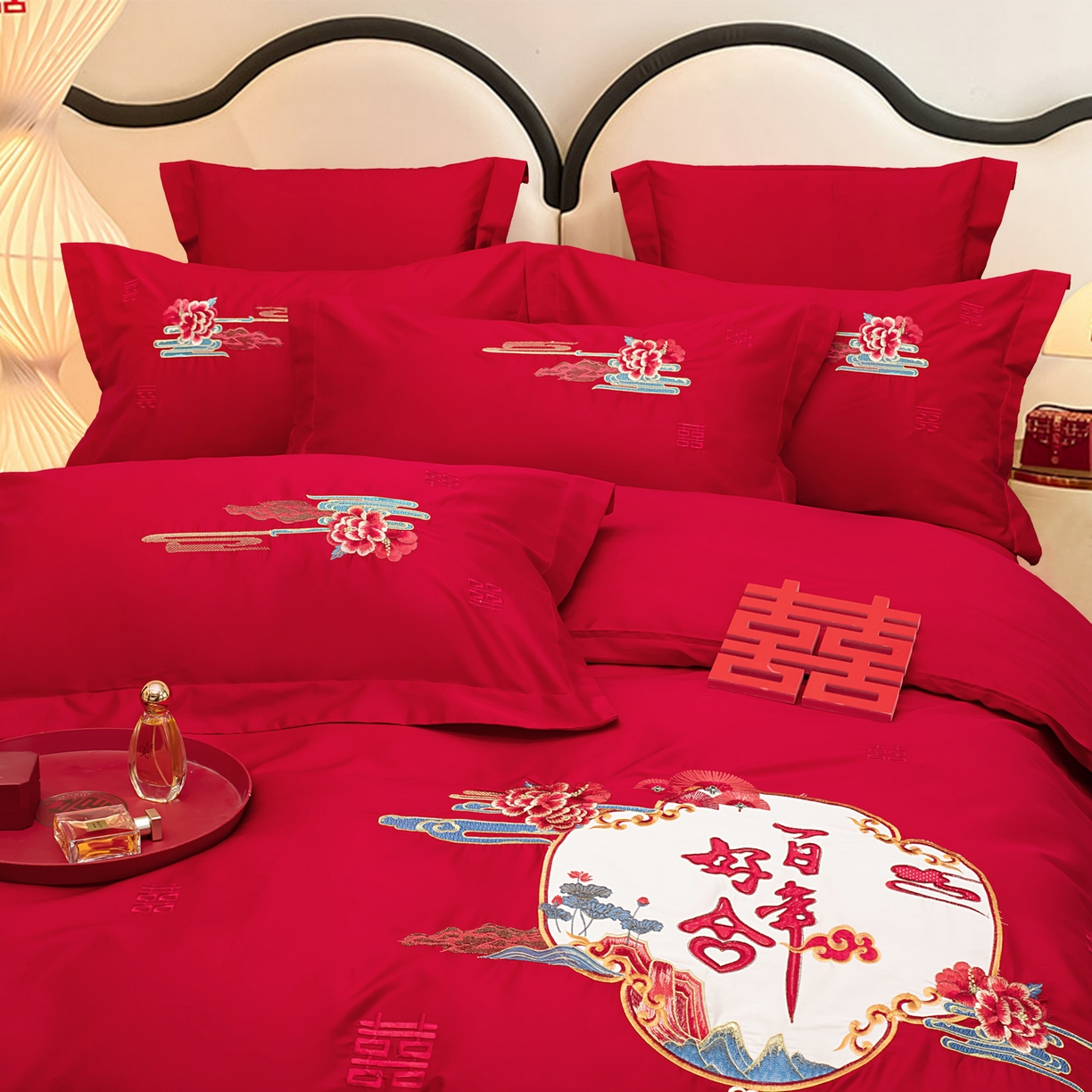 91家纺网 家纺一手货源 找家纺 千禧家纺 2025新款双面长绒棉轻奢工艺款刺绣婚庆套件（贵妃枕非图上所展示款）百年好合