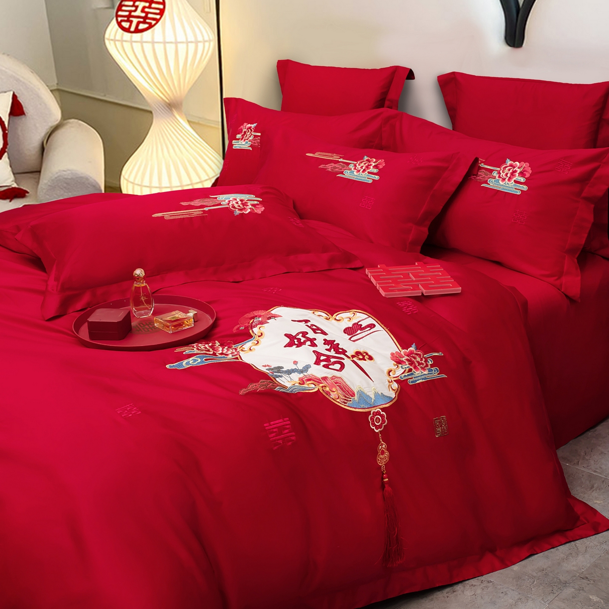 91家纺网 家纺一手货源 找家纺 千禧家纺 2025新款双面长绒棉轻奢工艺款刺绣婚庆套件（贵妃枕非图上所展示款）百年好合