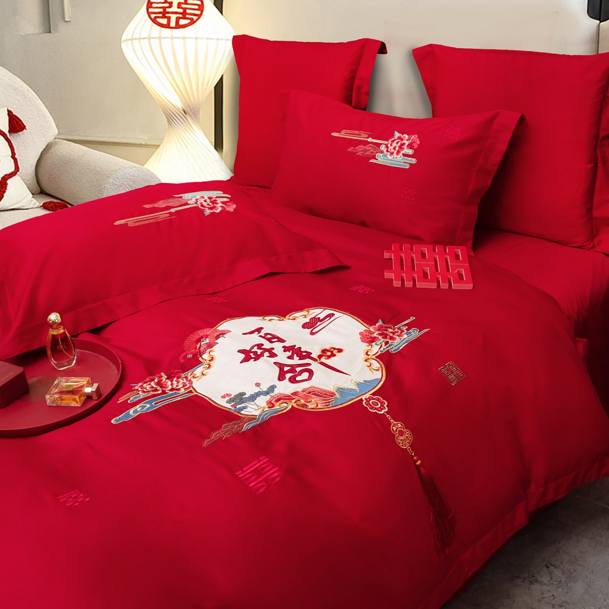 91家纺网 家纺一手货源 找家纺 千禧家纺 2025新款双面长绒棉轻奢工艺款刺绣婚庆套件（贵妃枕非图上所展示款）百年好合