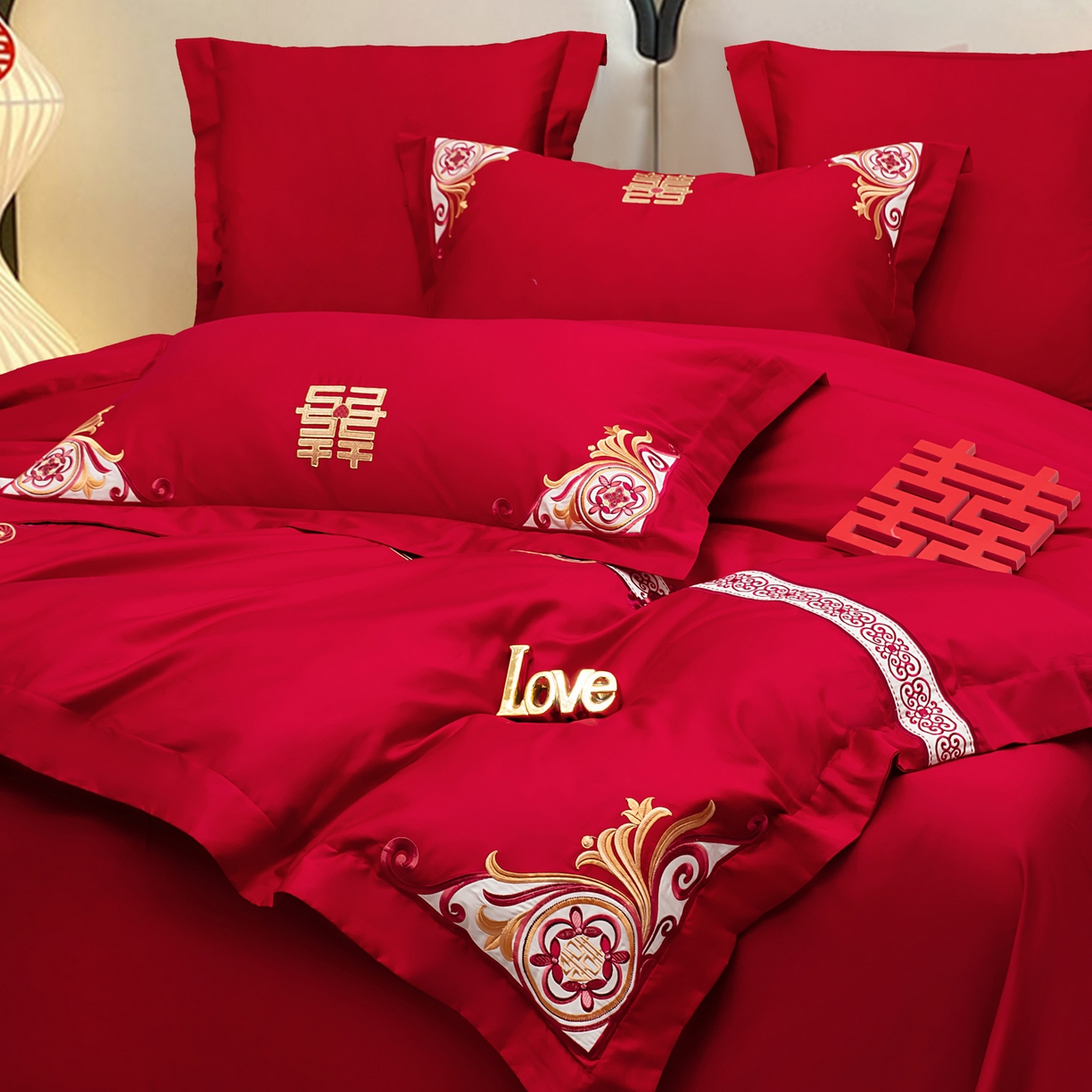 91家纺网 家纺一手货源 找家纺 千禧家纺 2025新款双面长绒棉轻奢工艺款刺绣婚庆套件（贵妃枕非图上所展示款）相濡以沫