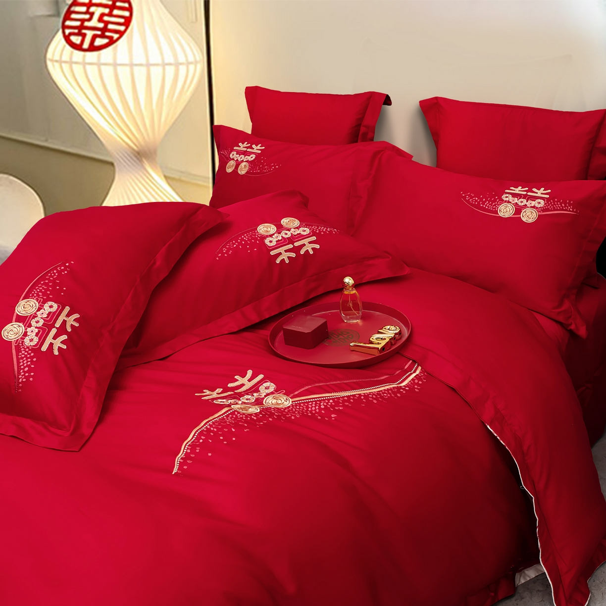 91家纺网 家纺一手货源 找家纺 千禧家纺 2025新款双面长绒棉轻奢工艺款刺绣婚庆套件（贵妃枕非图上所展示款）心有灵犀