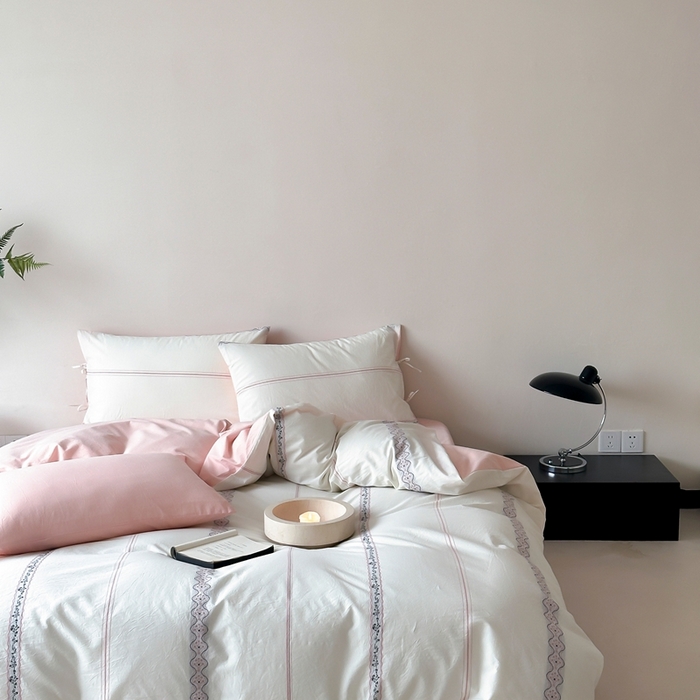 91家纺网 家纺一手货源 找家纺 旷野2025新款全棉A类色织提花四件套 邂逅-樱花粉