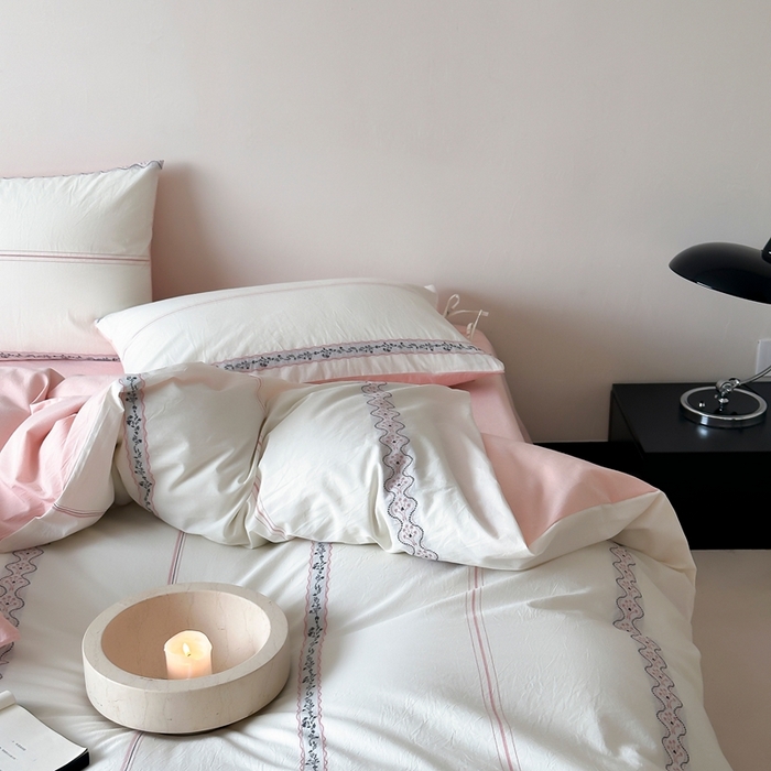 91家纺网 家纺一手货源 找家纺 旷野2025新款全棉A类色织提花四件套 邂逅-樱花粉