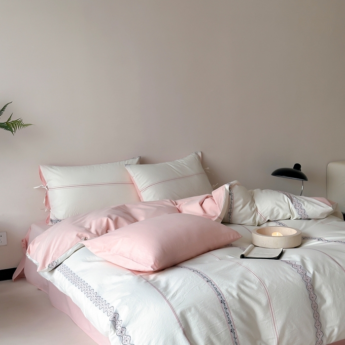 91家纺网 家纺一手货源 找家纺 旷野2025新款全棉A类色织提花四件套 邂逅-樱花粉