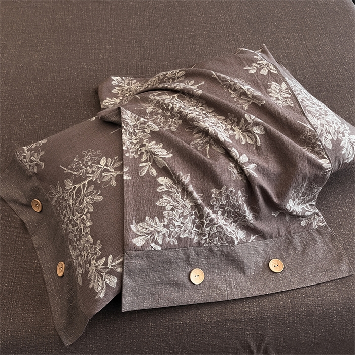 91家纺网 家纺一手货源 找家纺 梦舒羽 2025新款原麻纽扣四件套加厚被套床单宿舍双人床仿亚麻套件 秋意浓