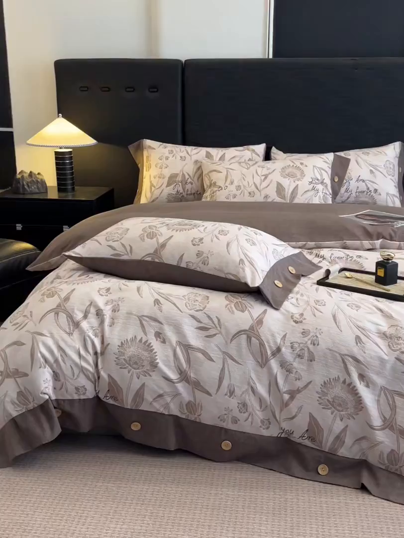 91家纺网 家纺一手货源 找家纺 梦舒羽 2025新款原麻纽扣四件套加厚被套床单宿舍双人床仿亚麻套件 向阳花开