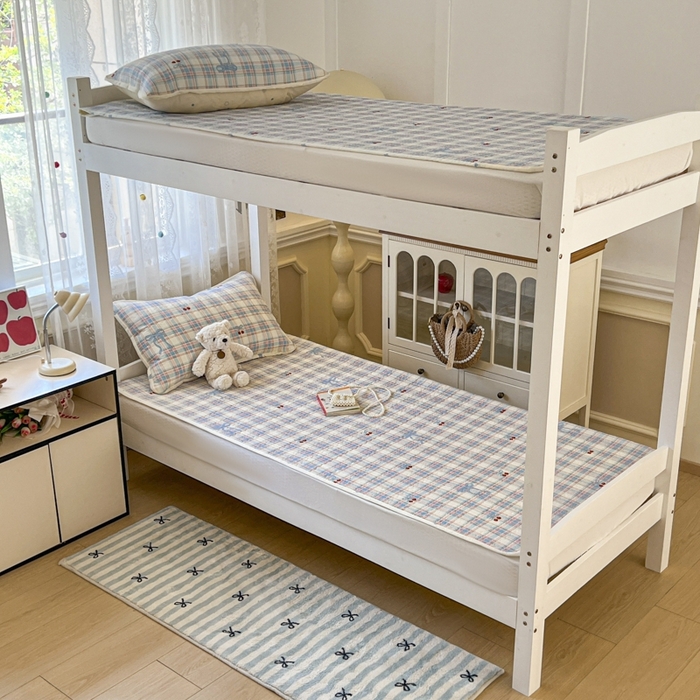 91家纺网 家纺一手货源 找家纺 舒居家纺 2025新款学生高温酵素砂洗双面全棉纯棉床盖 格子樱桃