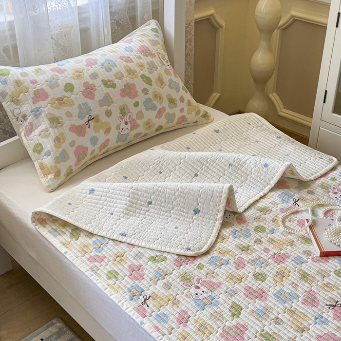 91家纺网 家纺一手货源 找家纺 舒居家纺 2025新款学生高温酵素砂洗双面全棉纯棉床盖 迷彩花兔