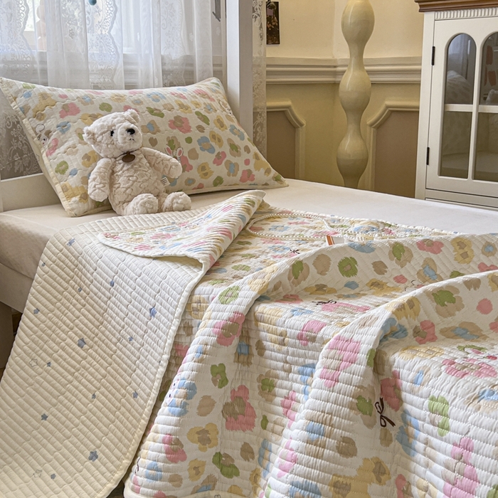 91家纺网 家纺一手货源 找家纺 舒居家纺 2025新款学生高温酵素砂洗双面全棉纯棉床盖 迷彩花兔