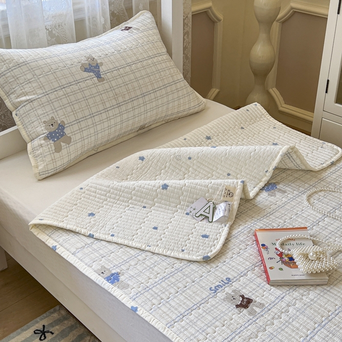 91家纺网 家纺一手货源 找家纺 舒居家纺 2025新款学生高温酵素砂洗双面全棉纯棉床盖 比利小熊