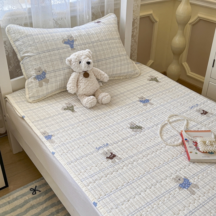 91家纺网 家纺一手货源 找家纺 舒居家纺 2025新款学生高温酵素砂洗双面全棉纯棉床盖 比利小熊