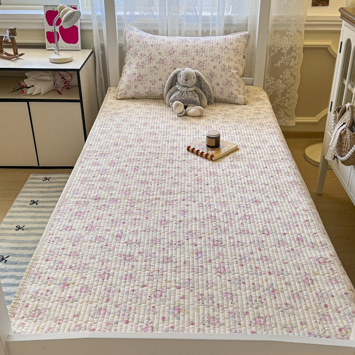 91家纺网 家纺一手货源 找家纺 舒居家纺 2025新款学生高温酵素砂洗双面全棉纯棉床盖 洛林--粉