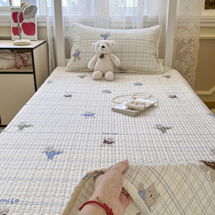 91家纺网 家纺一手货源 找家纺 舒居家纺 2025新款学生高温酵素砂洗双面全棉纯棉床盖 比利小熊