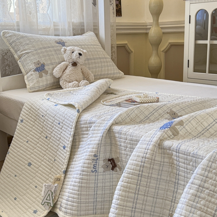 91家纺网 家纺一手货源 找家纺 舒居家纺 2025新款学生高温酵素砂洗双面全棉纯棉床盖 比利小熊