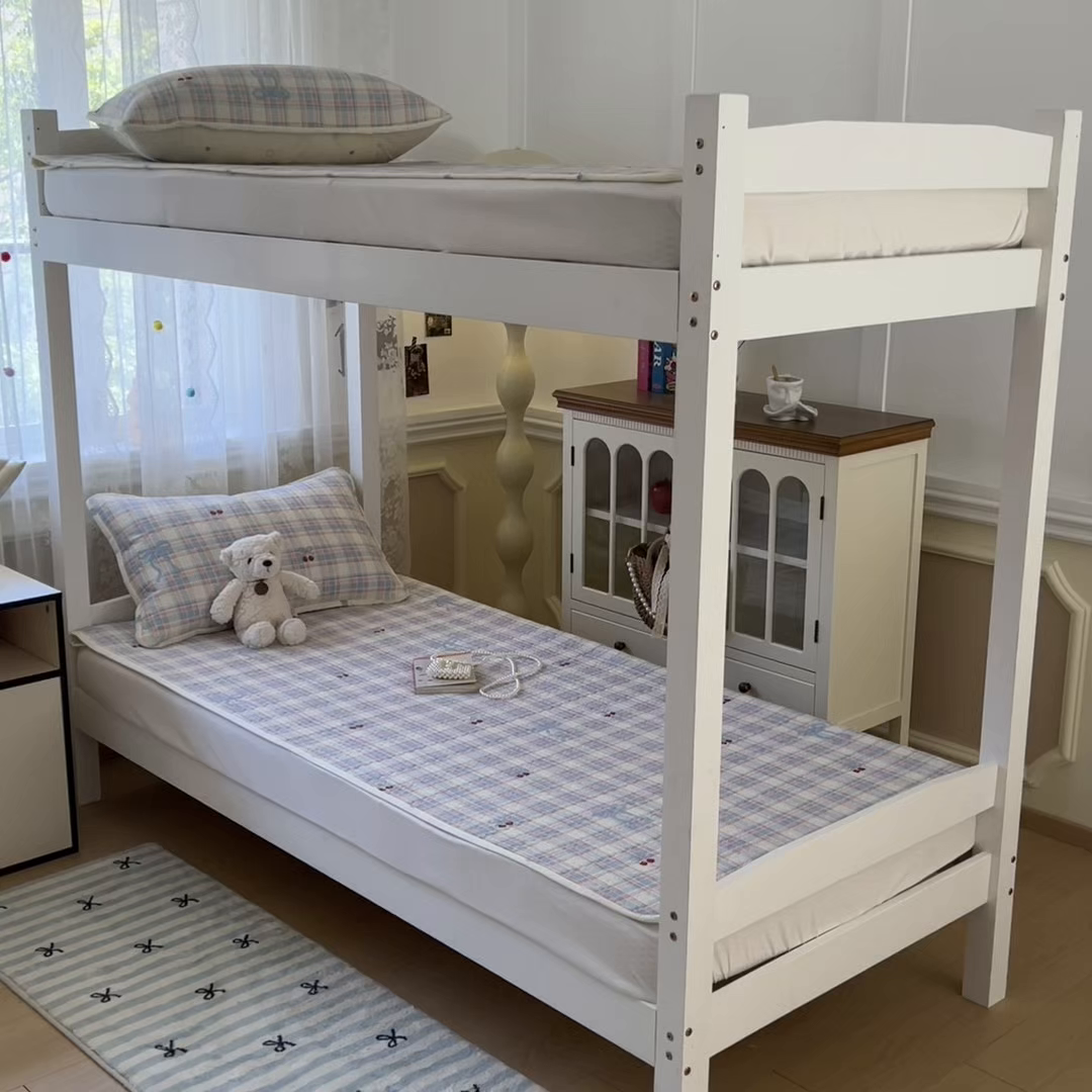 91家纺网 家纺一手货源 找家纺 舒居家纺 2025新款学生高温酵素砂洗双面全棉纯棉床盖 格子樱桃