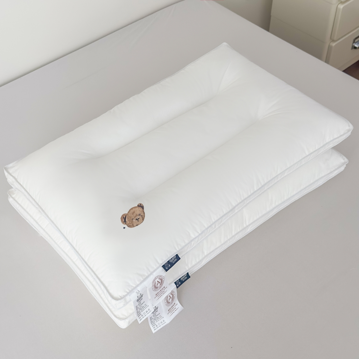 91家纺网 家纺一手货源 找家纺 泰迪爱兰Teddy  2026新款全棉立体压边款3D 大片羽丝绒 枕芯 中枕  750g