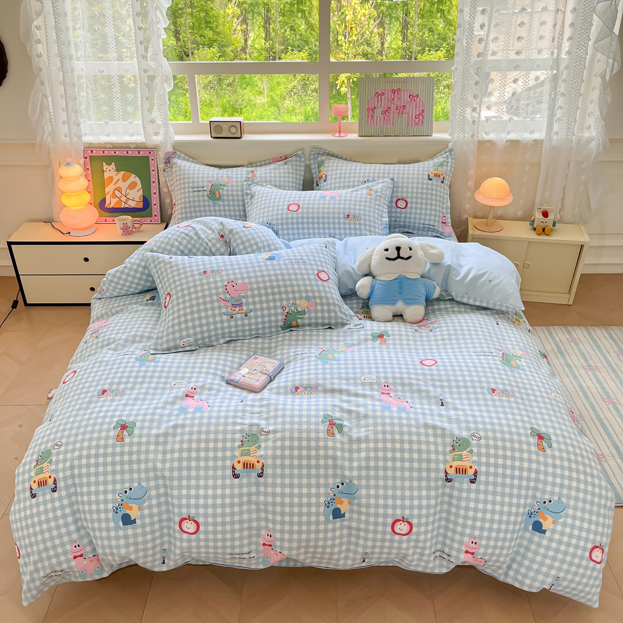 91家纺网 家纺一手货源 找家纺 花梦欣 2025新款全棉印花单品系列-四件套 大眼恐龙蓝