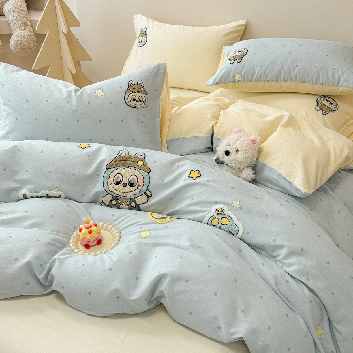 91家纺网 家纺一手货源 找家纺 呗旺鹿 2025新款全棉大眼娃娃毛巾绣四件套 小汽车大眼娃娃