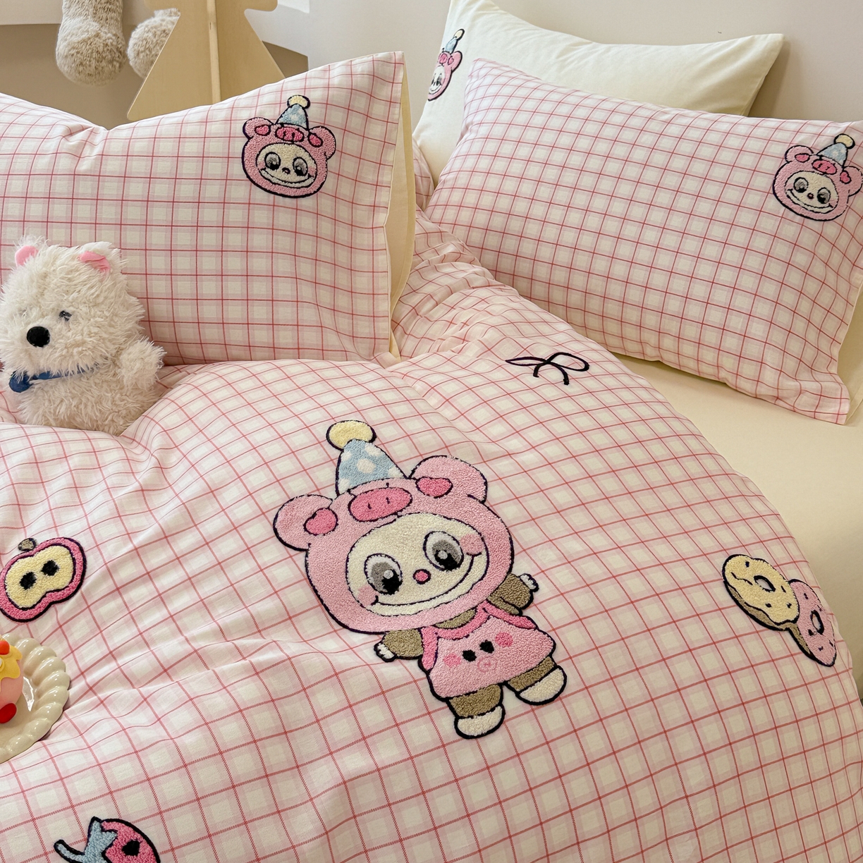 91家纺网 家纺一手货源 找家纺 （总）呗旺鹿 2025新款全棉大眼娃娃毛巾绣四件套