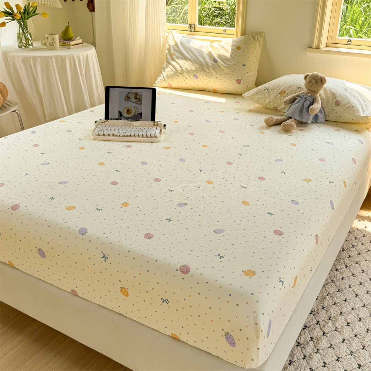 91家纺网 家纺一手货源 找家纺 多品家纺 2025新款超柔云感双层纱水洗棉单品床笠 五彩草莓