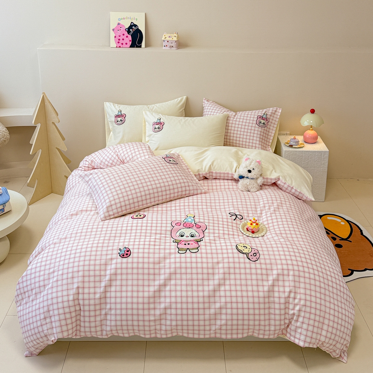 91家纺网 家纺一手货源 找家纺 （总）呗旺鹿 2025新款全棉大眼娃娃毛巾绣四件套