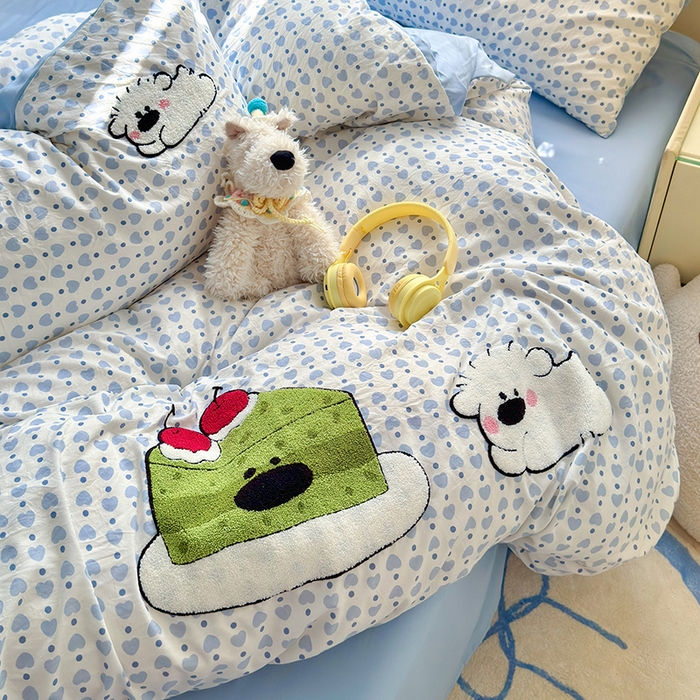 91家纺网 家纺一手货源 找家纺 罗亿家纺 2025新款110g高克重云朵棉直播热款毛巾绣四件套 抹茶蛋糕狗