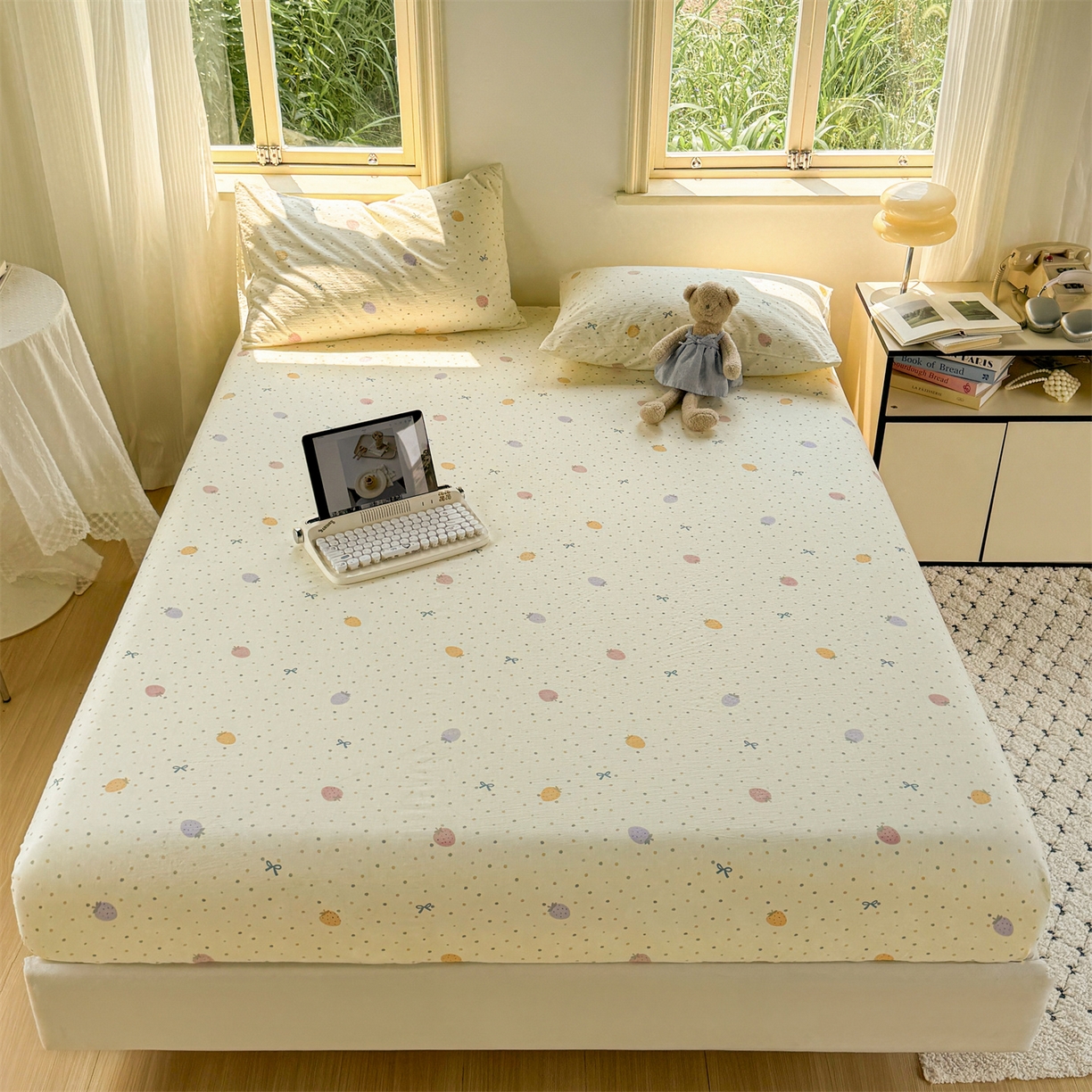 91家纺网 家纺一手货源 找家纺 多品家纺 2025新款超柔云感双层纱水洗棉单品床笠 五彩草莓