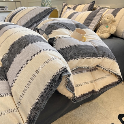 91家纺网 家纺一手货源 找家纺 （总）蓝邻家纺 2025秋冬新款加厚全棉磨毛贝壳边四件套系列