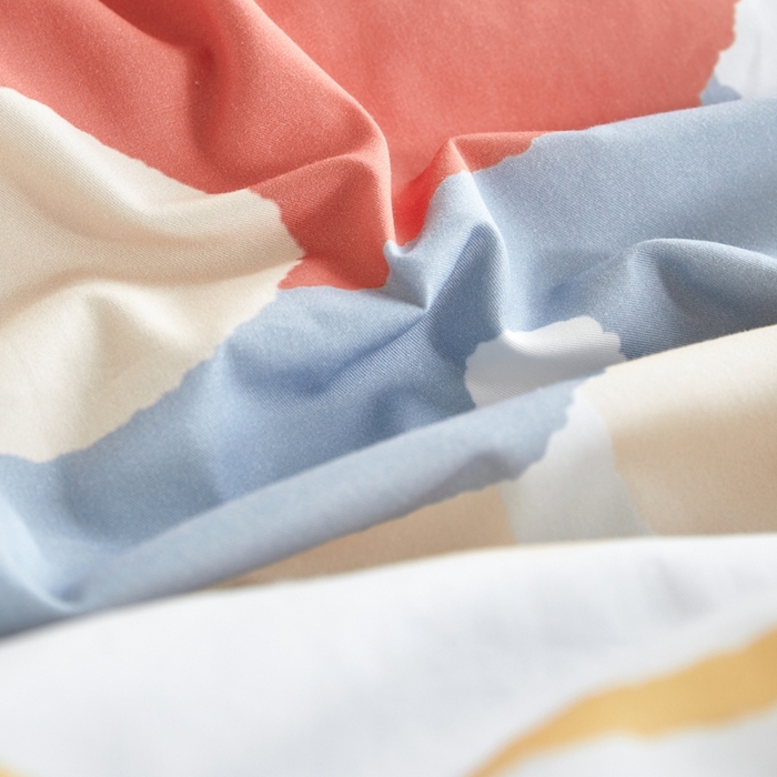 91家纺网 家纺一手货源 找家纺 荷马之梦 2025新款乐园系列-A类全棉40s数码印花原创大版卡通儿童幼儿园套件 苹果熊