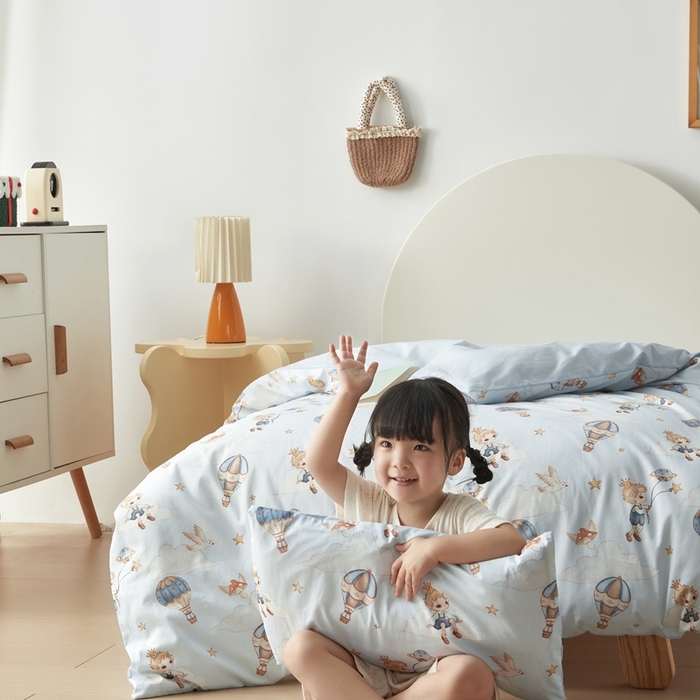 91家纺网 家纺一手货源 找家纺 荷马之梦 2025新款梦境系列—全棉40s数码印花原创手绘小版儿童幼儿园套件 小王子