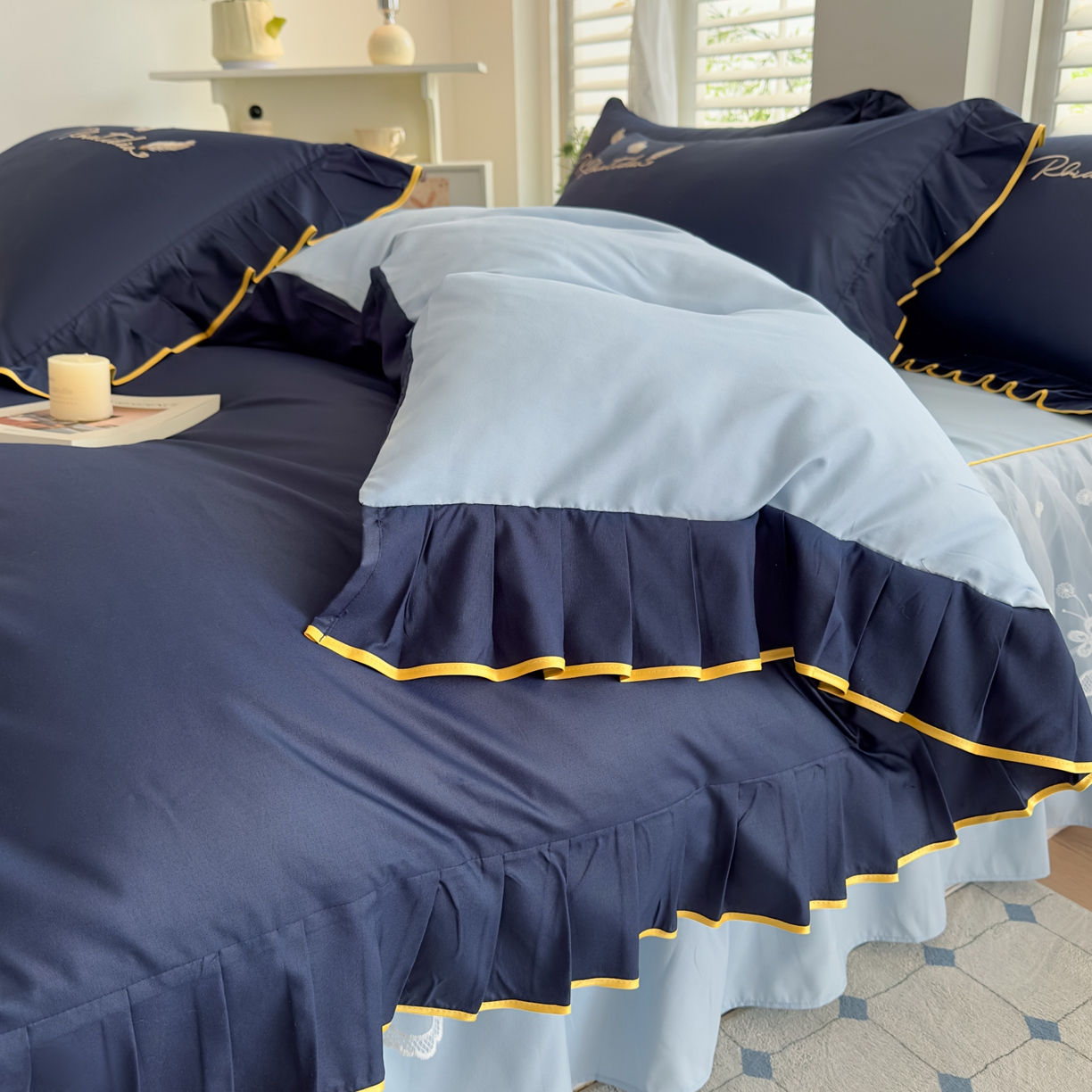 91家纺网 家纺一手货源 找家纺 柔享家（原芷澜家纺） 2025新款水洗棉磨毛系列四件套-恩格斯 藏蓝+天际蓝