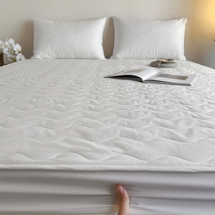 91家纺网 家纺一手货源 找家纺 （总）三味舒屋 2025新款防水全棉夹棉绗缝防水隔尿床笠-安缦