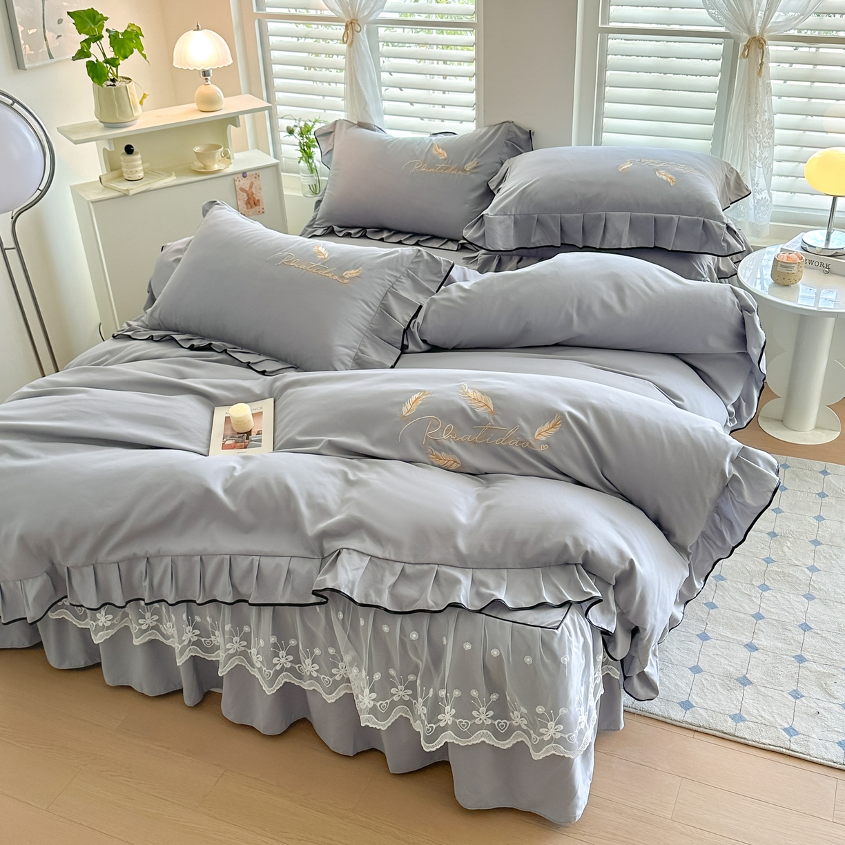 91家纺网 家纺一手货源 找家纺 柔享家（原芷澜家纺） 2025新款水洗棉磨毛系列四件套-恩格斯 浅灰+浅灰