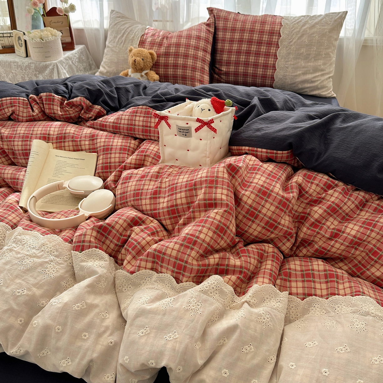 91家纺网 家纺一手货源 找家纺 （总）顾里家纺 2025新款韩系ins复古蕾丝格纹套件四件套