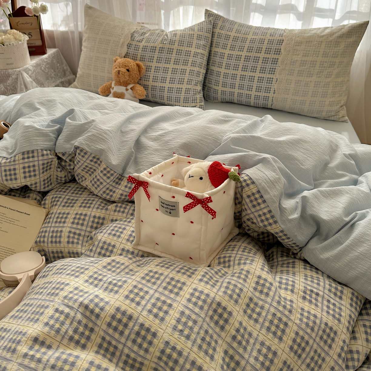 91家纺网 家纺一手货源 找家纺 顾里家纺 2025新款韩系ins复古蕾丝格纹套件四件套 甜昔美梦