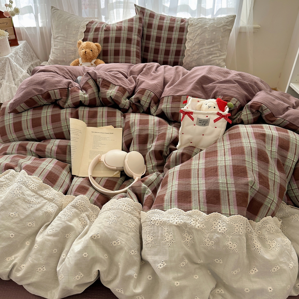 91家纺网 家纺一手货源 找家纺 顾里家纺 2025新款韩系ins复古蕾丝格纹套件四件套 星河漫野