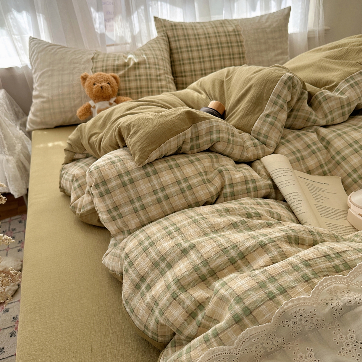 91家纺网 家纺一手货源 找家纺 顾里家纺 2025新款韩系ins复古蕾丝格纹套件四件套 浅草奶盖