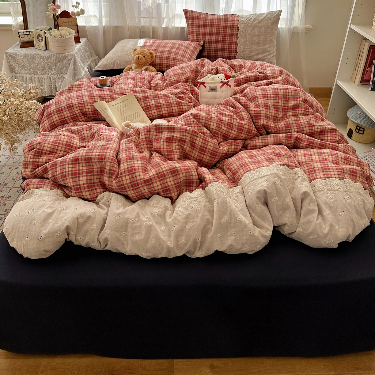 91家纺网 家纺一手货源 找家纺 顾里家纺 2025新款韩系ins复古蕾丝格纹套件四件套 爱岛少女