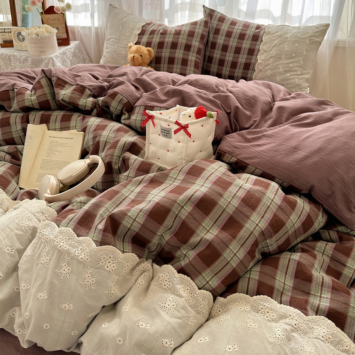 91家纺网 家纺一手货源 找家纺 顾里家纺 2025新款韩系ins复古蕾丝格纹套件四件套 星河漫野