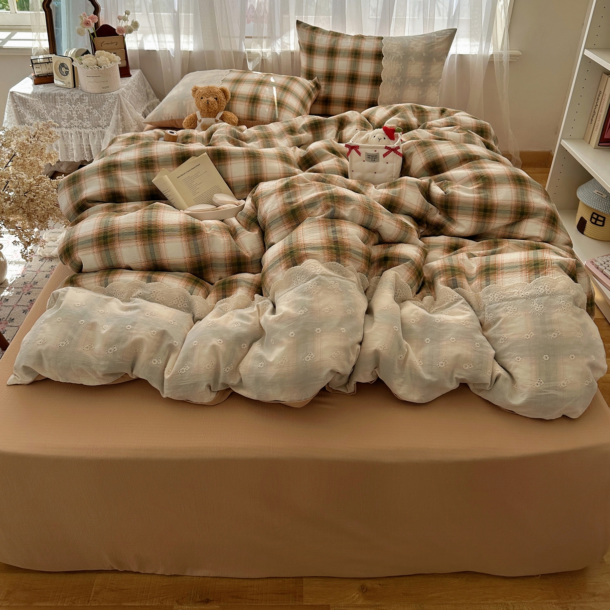 91家纺网 家纺一手货源 找家纺 顾里家纺 2025新款韩系ins复古蕾丝格纹套件四件套 梅果松饼