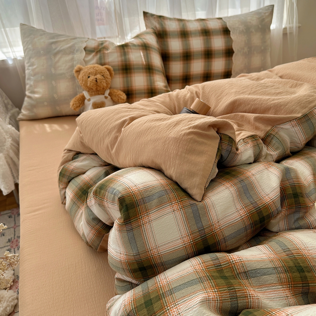 91家纺网 家纺一手货源 找家纺 顾里家纺 2025新款韩系ins复古蕾丝格纹套件四件套 梅果松饼