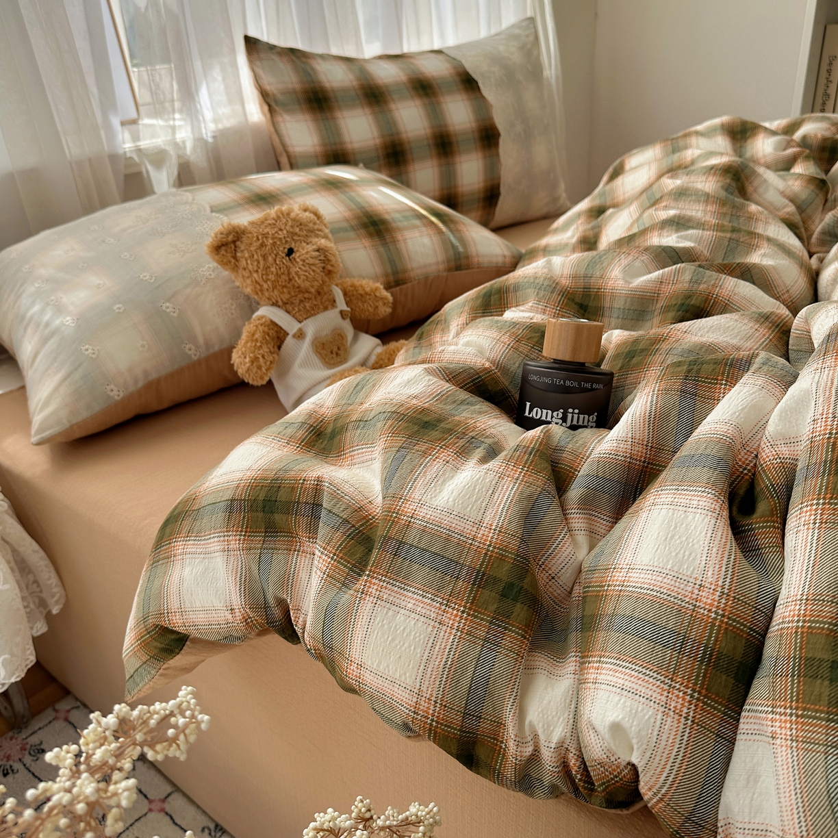 91家纺网 家纺一手货源 找家纺 顾里家纺 2025新款韩系ins复古蕾丝格纹套件四件套 梅果松饼