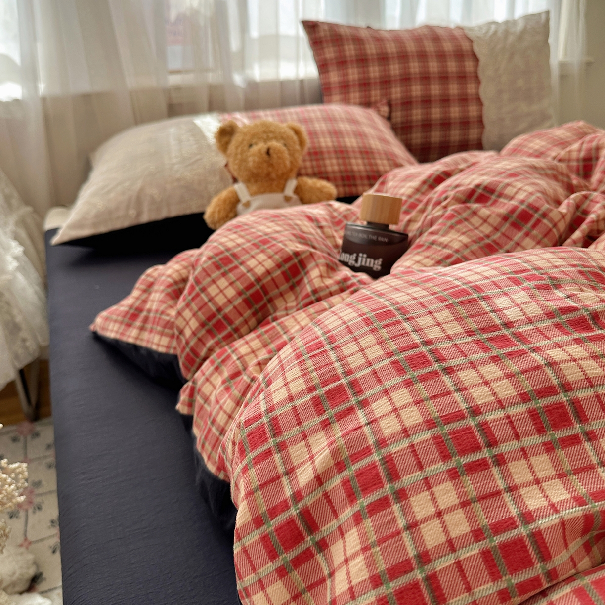 91家纺网 家纺一手货源 找家纺 （总）顾里家纺 2025新款韩系ins复古蕾丝格纹套件四件套